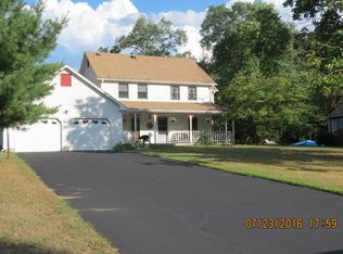 22 Strawberry Hl, Windsor, CT 06095