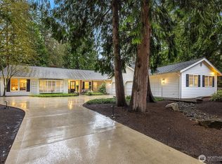 2011 213th Ave NE, Sammamish, WA
