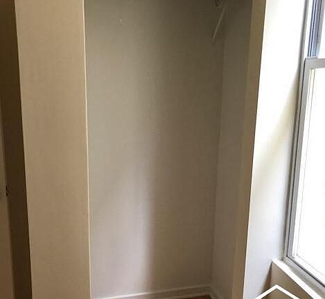 5th image of 1756 N Hoyne Ave #1