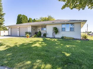 1020 Beane Rd, Moxee, WA 98936