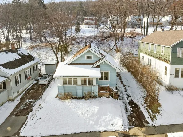 113 Robble Ave, Endicott, NY 13760