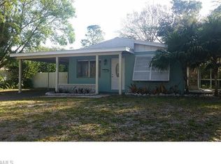 1294 10th St N, Naples, FL 34102