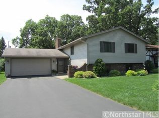 2309 93rd St W, Bloomington, MN 55431