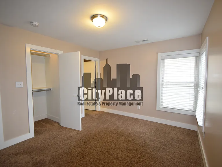 1223 E New York St — Photo 26