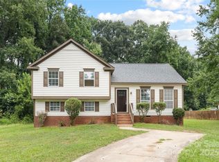 3224 Periwinkle Ct, Charlotte, NC 28269