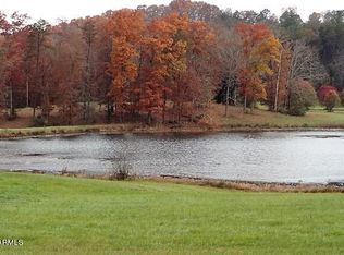 York Ln, Crossville, TN 38555