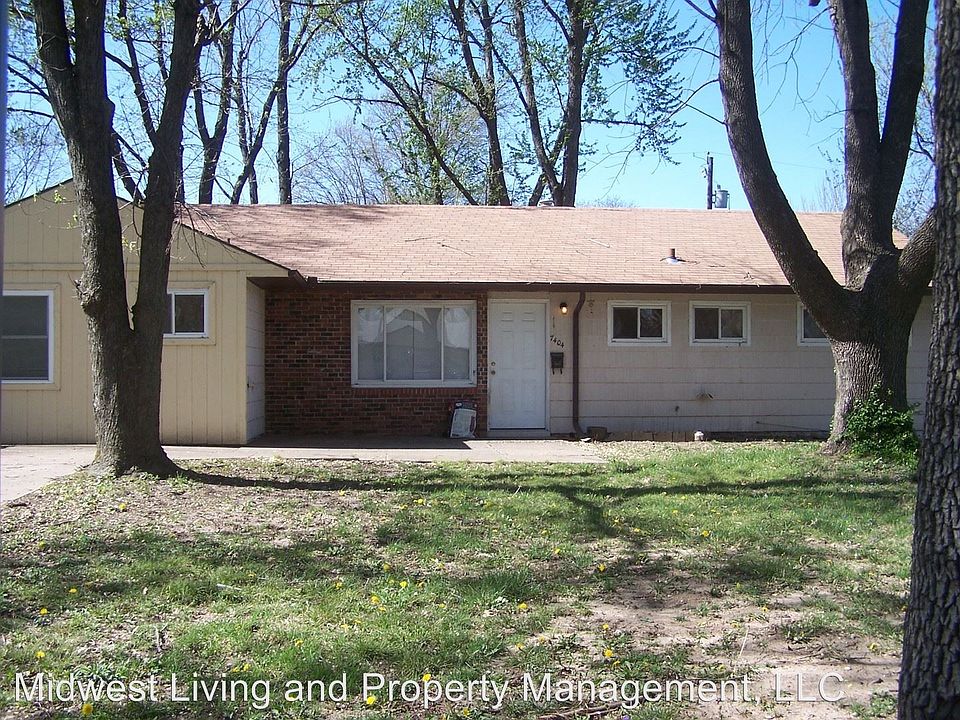 1st image of 7404 E 109th St