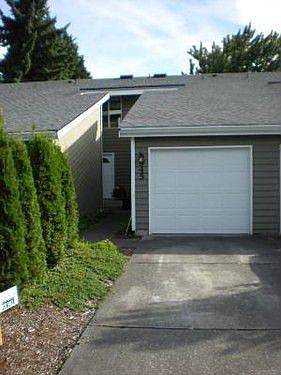1st image of 945 26th Pl NE Unit B