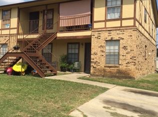 223 Roberts Cir APT B, Arlington, TX 76010