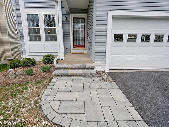 Invting entryway