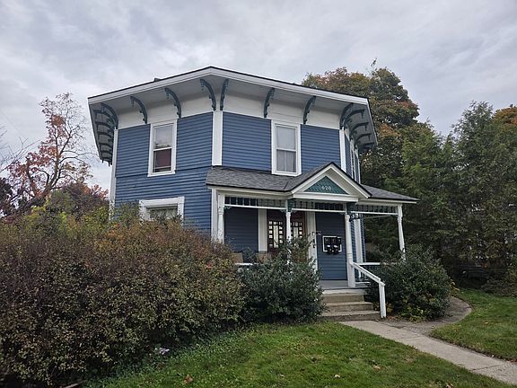 2nd image of 628 S Rose St