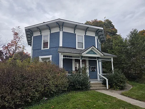 628 S Rose St Photo 1