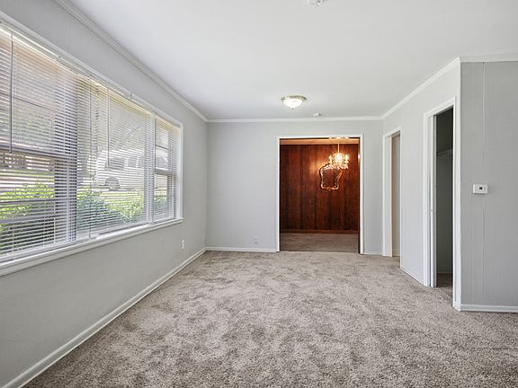 5th image of 2715 W 75th Pl
