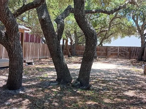 1101 Palmetto Private Rv Flt, Rockport, TX 78382