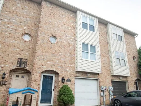 340 W 2nd St, Alburtis, PA 18011