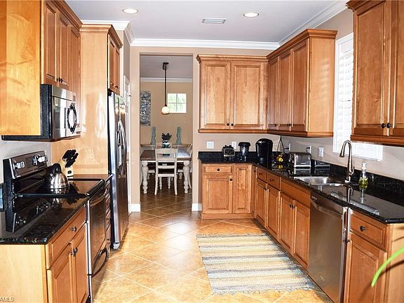 5th image of 12240 Toscana Way APT 201
