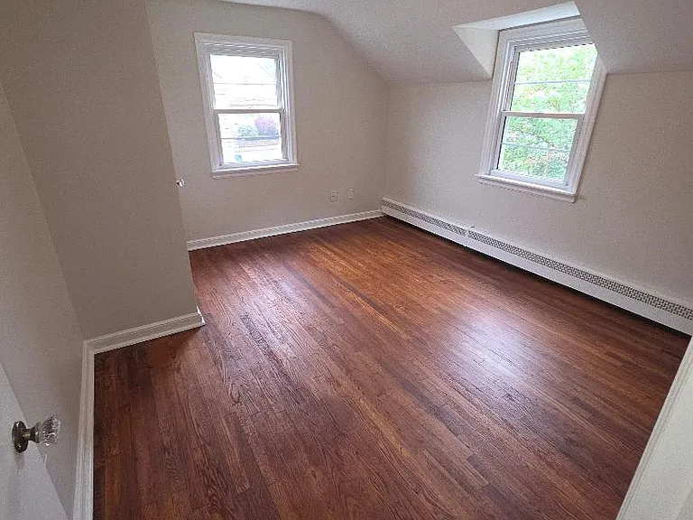 1005 Swarthmore Ave — Photo 8