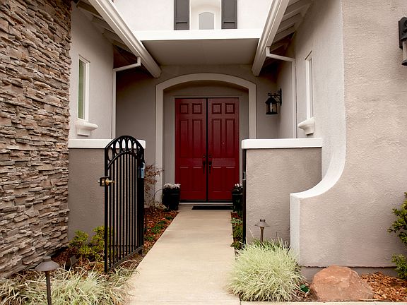 4th image of 5803 San Anselmo Ln