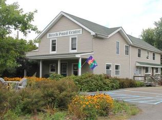 12 Village Rd, Beach Lake, PA 18405