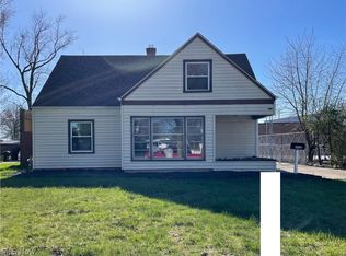 6688 Beresford Ave, Parma Heights, OH 44130