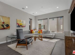19 Ebb Tide Cir, Newport Beach, CA 92663
