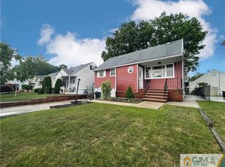 121 Wall St, Metuchen, NJ 08840