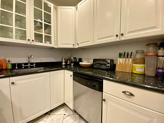 Rented by Remax Real Estate Professionals | media 39