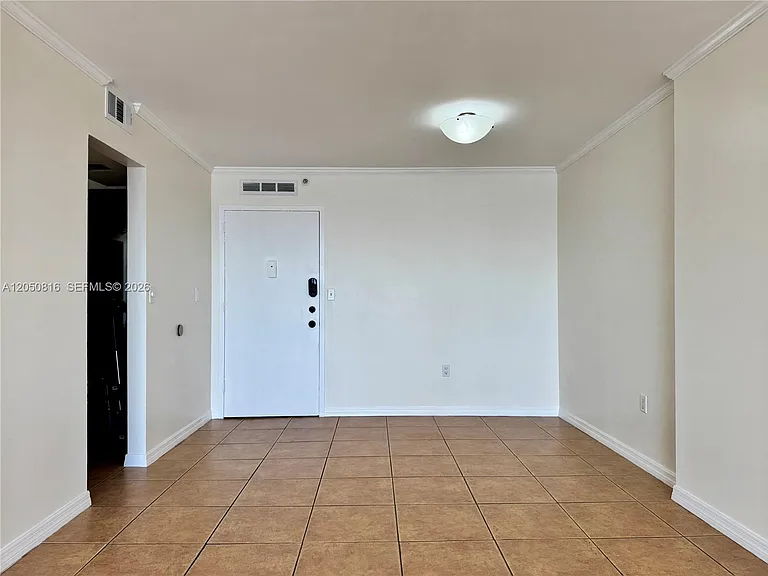 2780 NE 183rd St #2012 — Photo 42