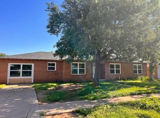 1205 E Cardwell St, Brownfield, TX 79316