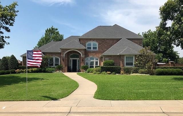 1st image of 7220 Misty Glen Ln