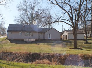 612 N Pine St, Creston, IA 50801