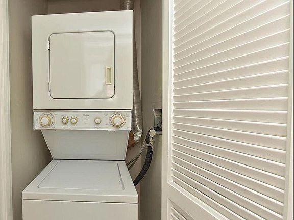 In unit washer and dryer