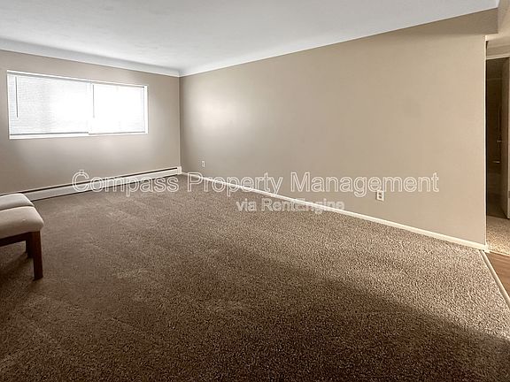 5th image of 2841 S Burdick St APT A