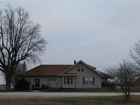 4th image of 116 E County Road 900 S