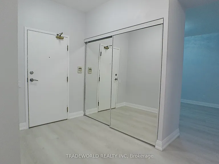 33 Empress Ave #3002 — Photo 5