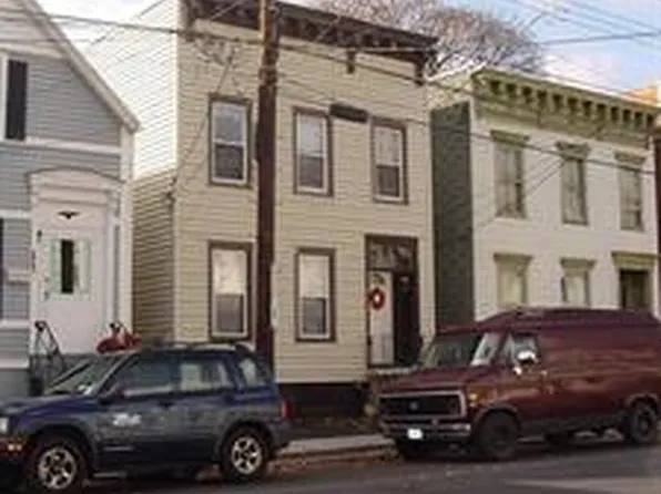 582 3rd St, Albany, NY 12206