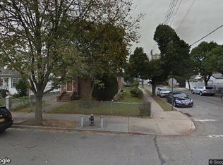 18319 143rd Ave, Springfield Gardens, NY 11413