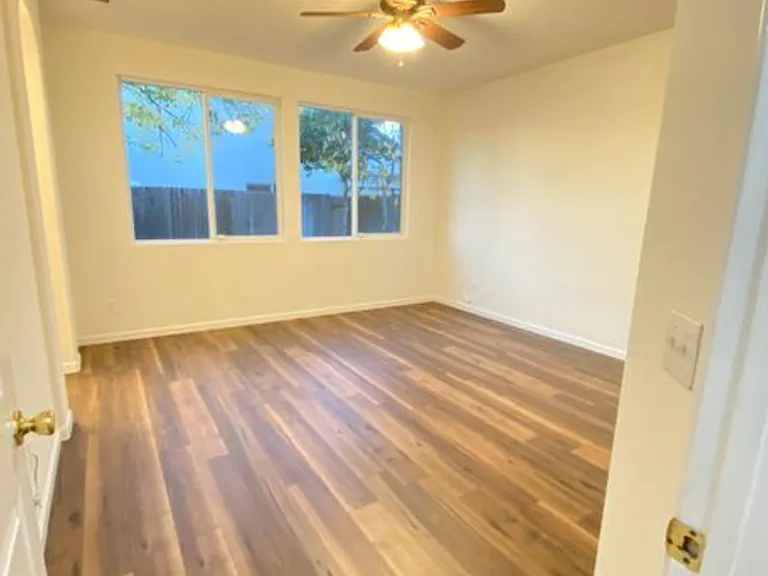 5901 Caddington Way — Photo 13