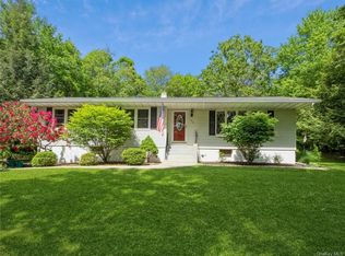 176 Mennella Rd, Poughquag, NY 12570