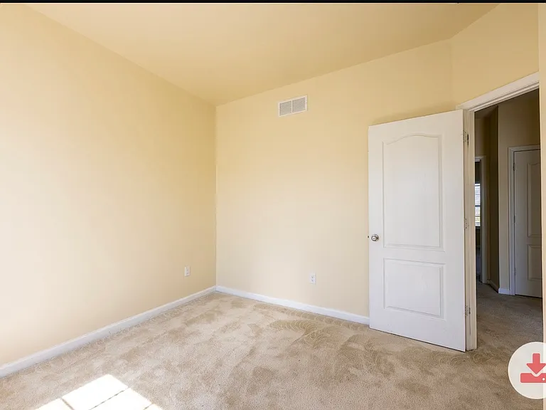 292 N Bayberry Pkwy — Photo 12