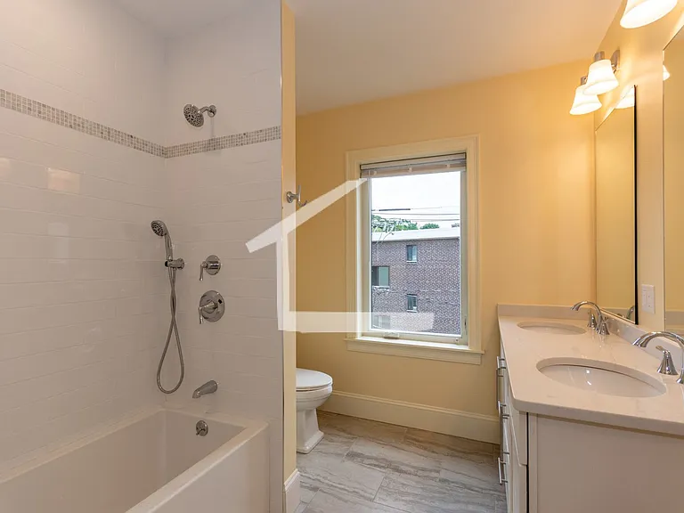 118 Tremont St #A1 — Photo 16