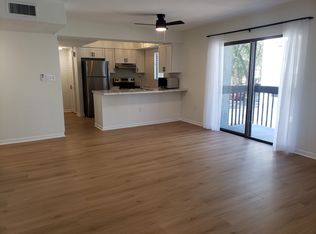 411 NW 39th Rd APT B, Gainesville, FL 32607