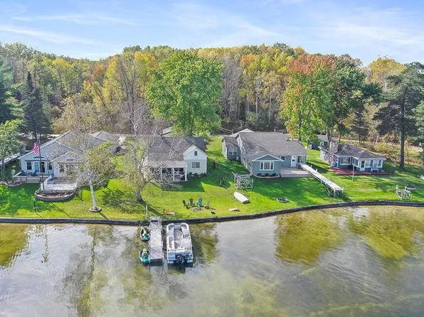 9100 Virginia Ave, Mecosta, MI 49332