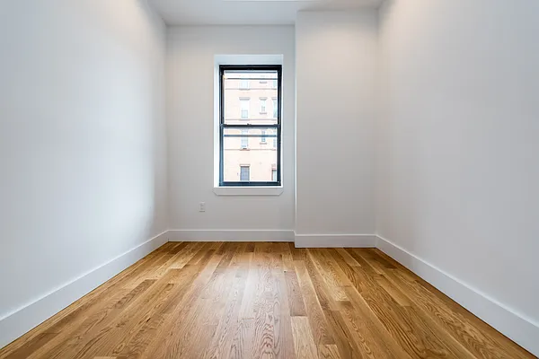 Rented by Nooklyn NYC LLC | media 130