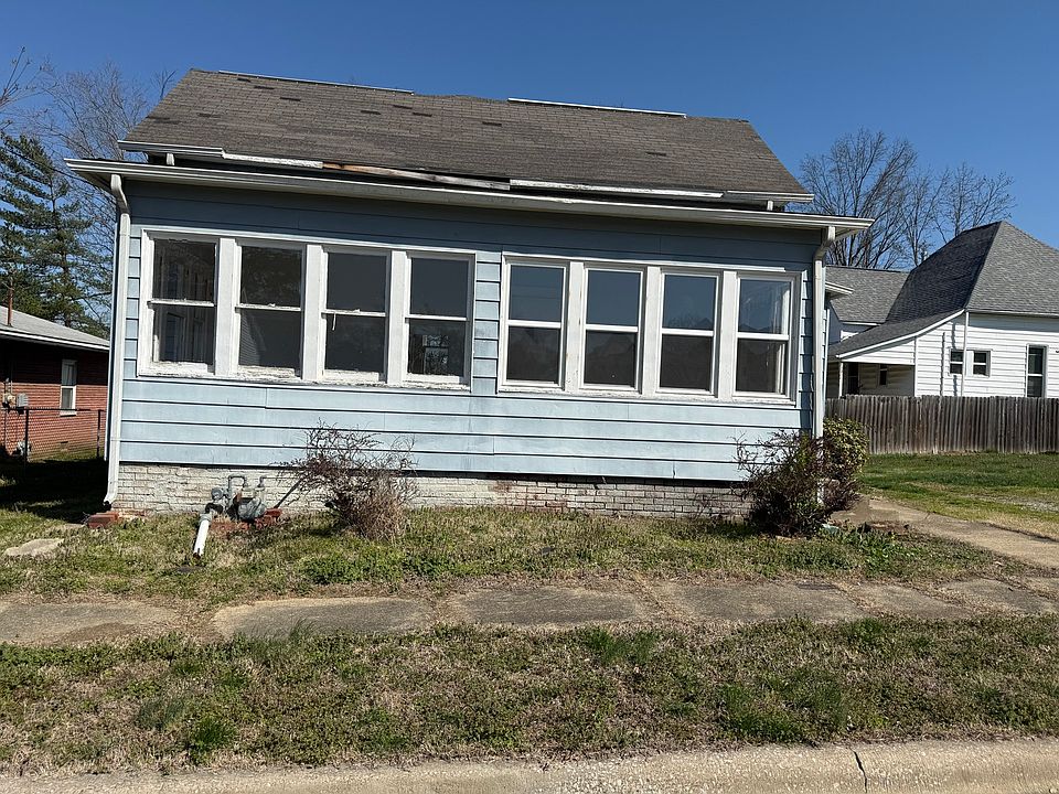 1st image of 506 W College St