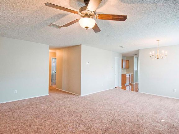 4th image of 2629 Mariners Dr