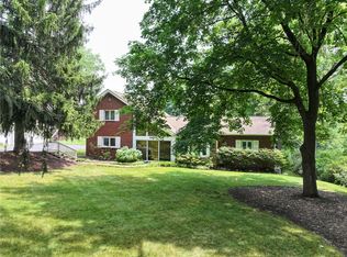 2423 Willowbrook Rd, Pittsburgh, PA 15241