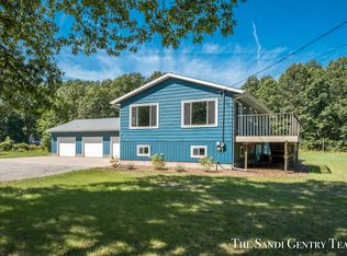 271 S Mill Iron Rd, Muskegon, MI 49442