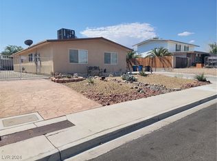 6909 Rocky Point Dr, Las Vegas, NV 89145