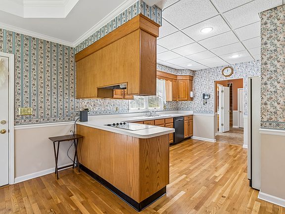 24th image of this home